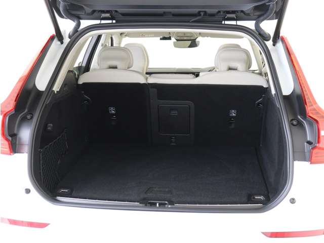 Volvo XC60 11