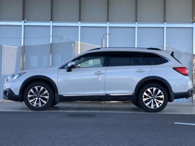 Subaru Legacy Outback 5