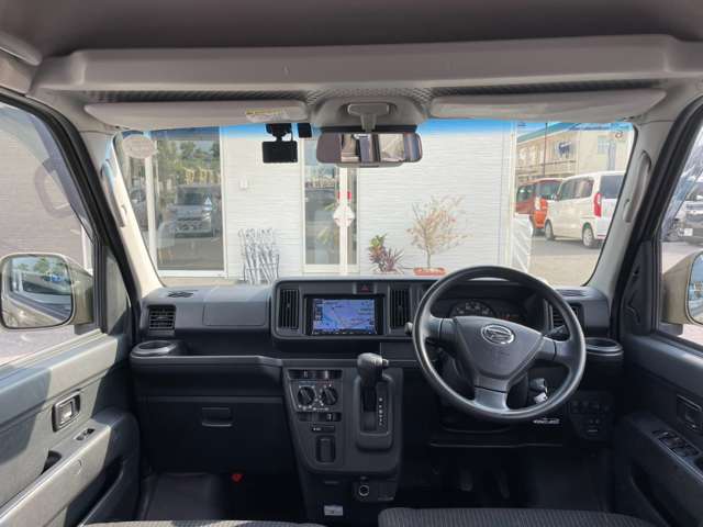 Daihatsu Hijet Deck Van 12