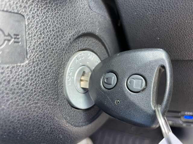 Daihatsu Hijet Deck Van 9