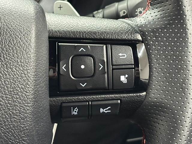 Toyota Hilux 8