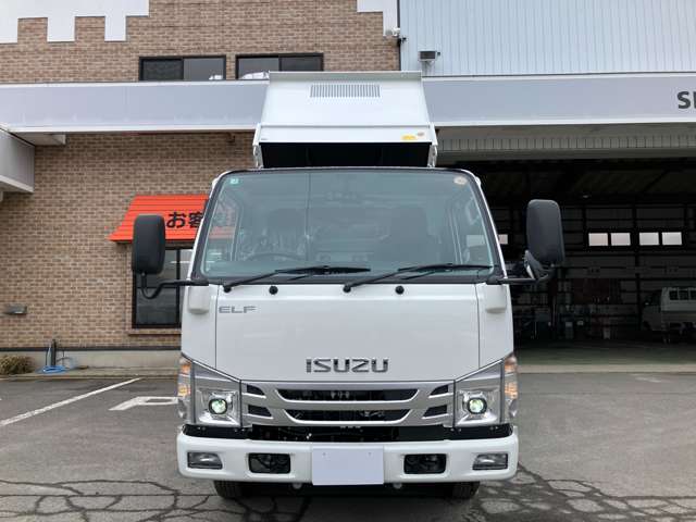 Isuzu Elf 2