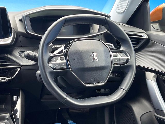 Peugeot SUV 2008 11