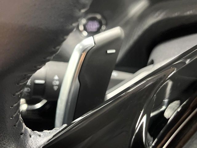 Peugeot SUV 2008 8
