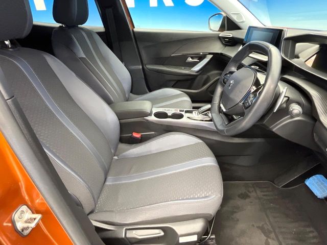 Peugeot SUV 2008 9