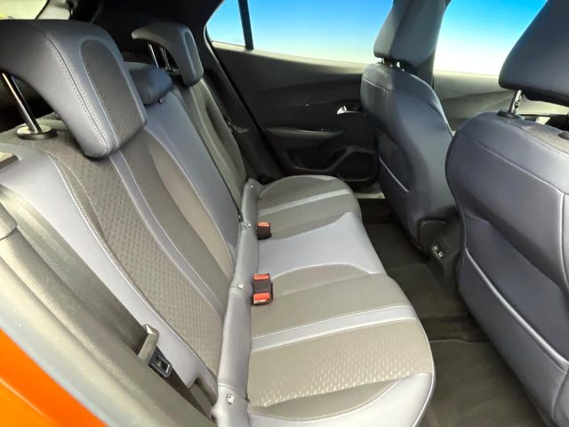 Peugeot SUV 2008 10