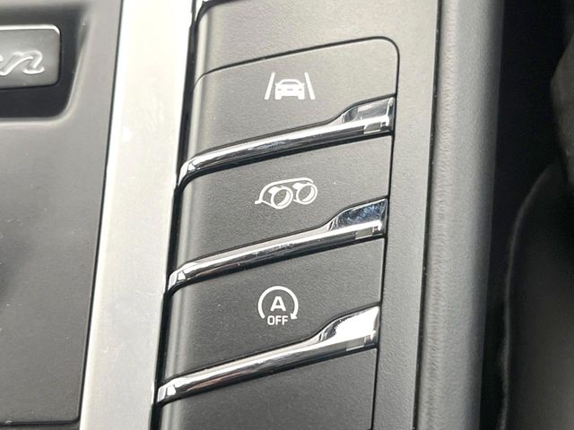 Porsche Macan 5