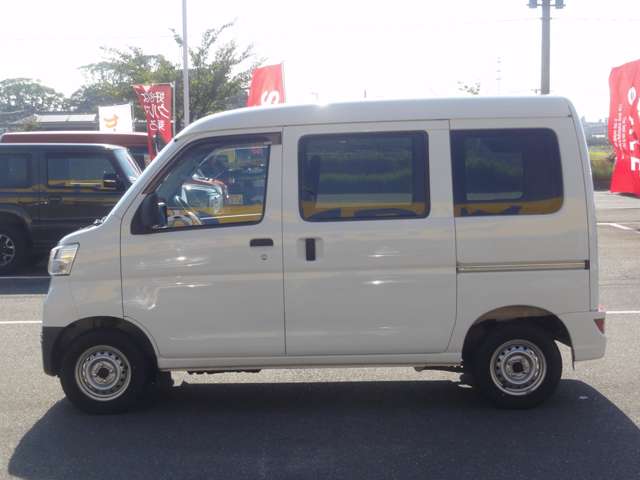 Daihatsu Hijet Cargo 10