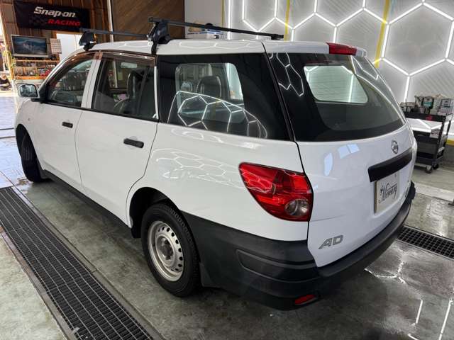 Nissan AD 12
