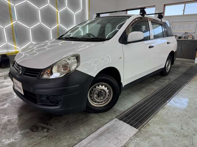 Nissan AD 8