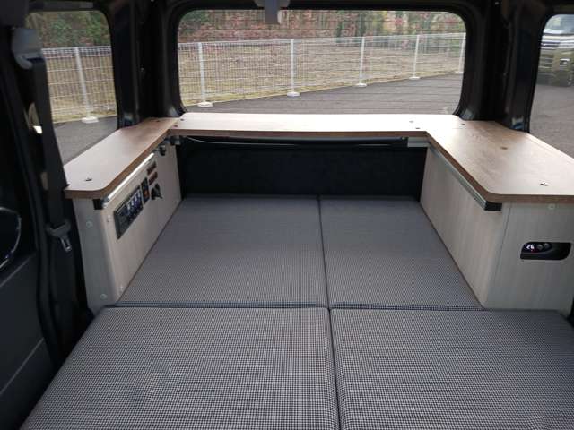 Daihatsu Hijet Cargo 3