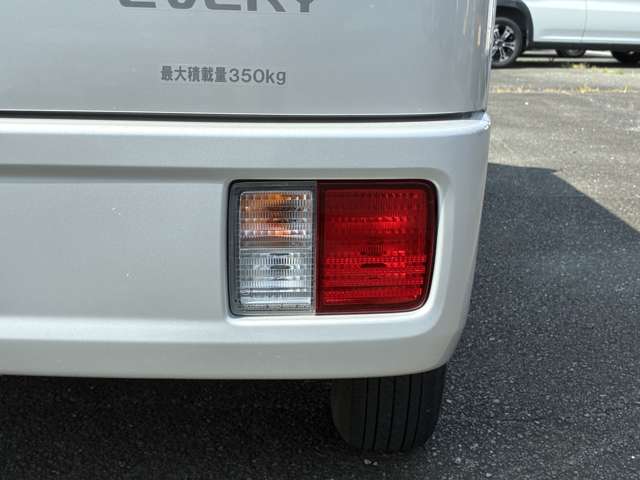 Suzuki Every 12
