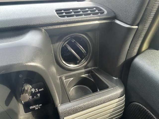 Honda N-VAN 11