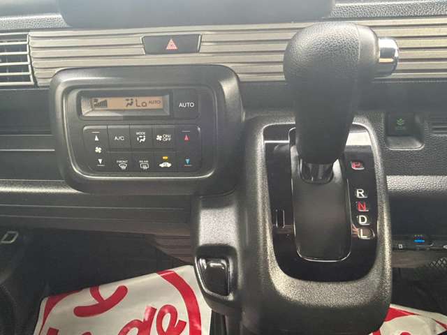 Honda N-VAN 10