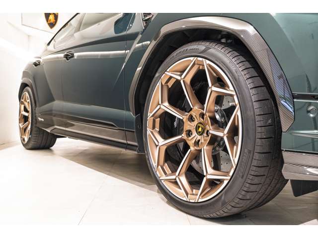 Lamborghini ウルス 11
