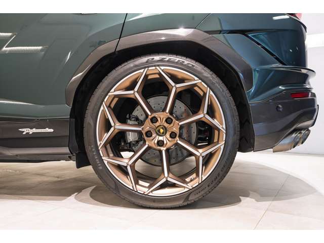 Lamborghini ウルス 12