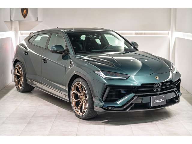 Lamborghini ウルス 2
