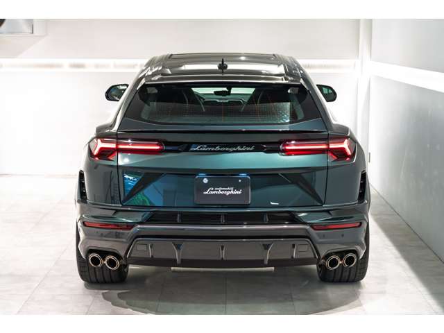 Lamborghini ウルス 5