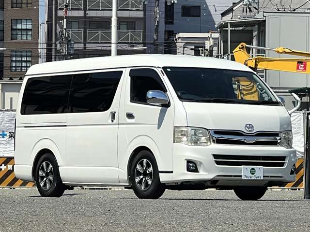 Toyota Hiace 3