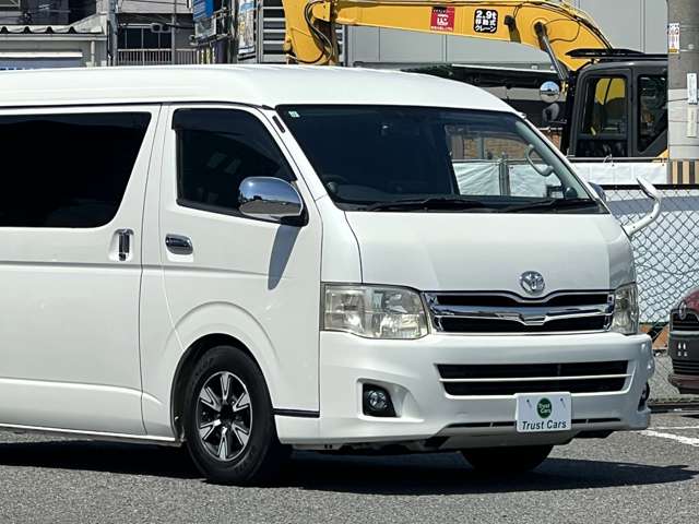 Toyota Hiace 10