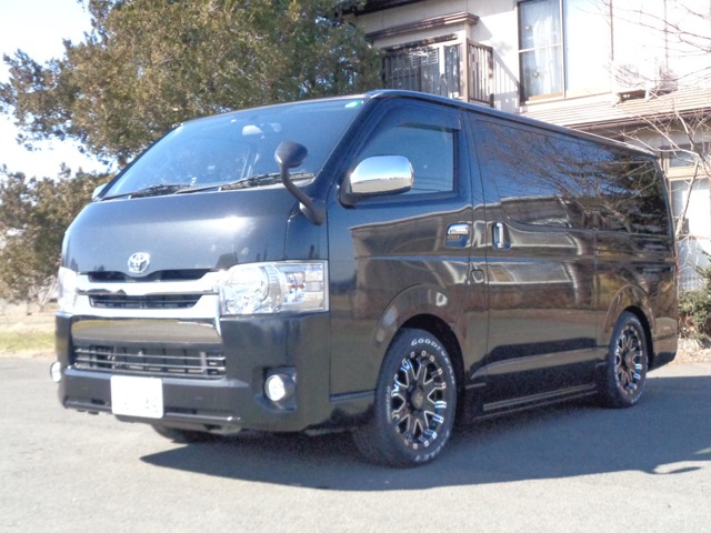 Toyota Regius Ace 2