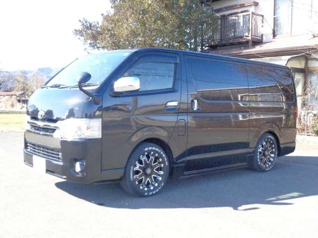Toyota Regius Ace 8