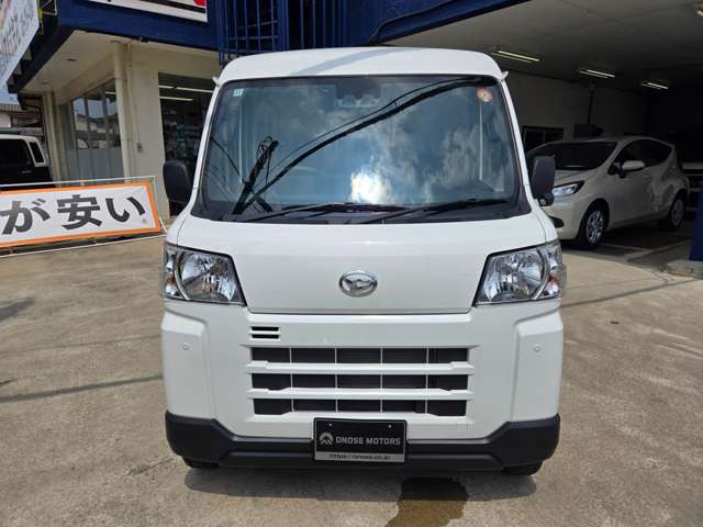 Daihatsu Hijet Cargo 3