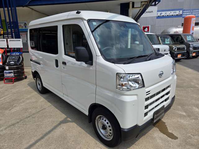 Daihatsu Hijet Cargo 4