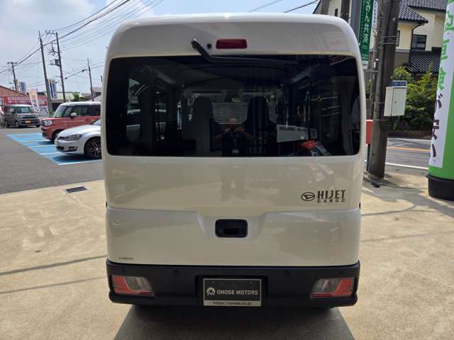 Daihatsu Hijet Cargo 7