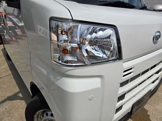 Daihatsu Hijet Cargo 9