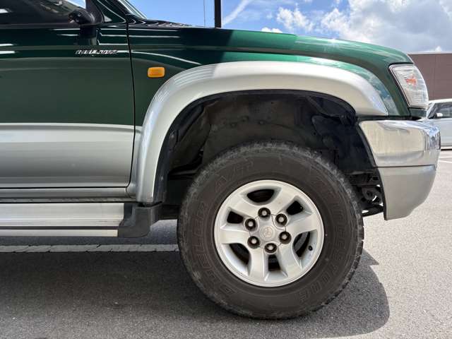 Toyota Hilux 9