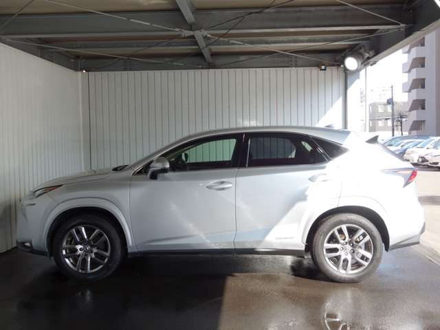 Lexus NX 5
