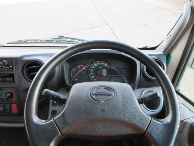 Hino Dutro 11