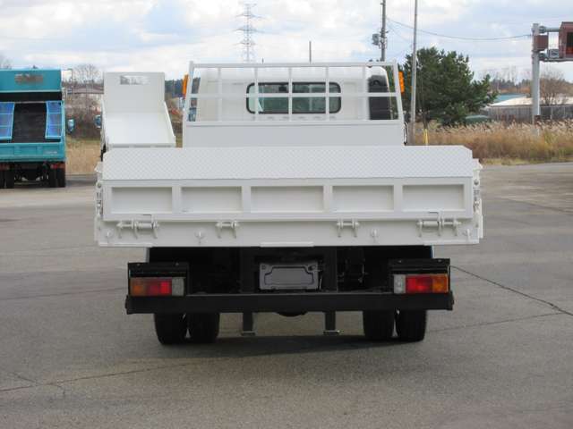 Hino Dutro 6