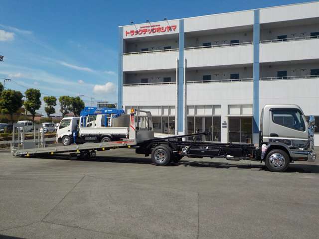Mitsubishi Fuso Canter 11