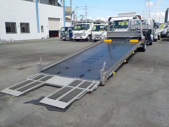 Mitsubishi Fuso Canter 12