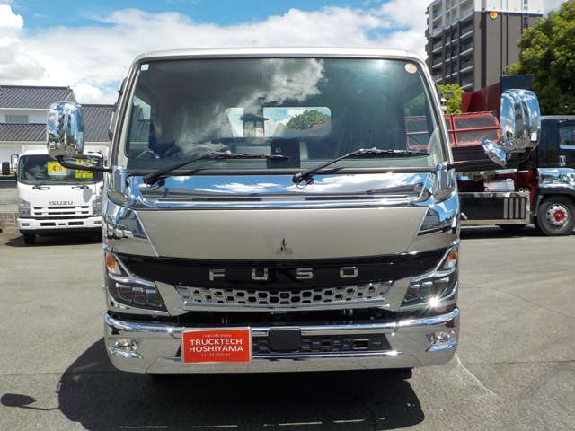 Mitsubishi Fuso Canter 2