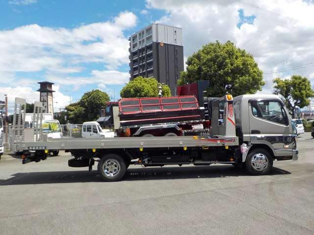 Mitsubishi Fuso Canter 4
