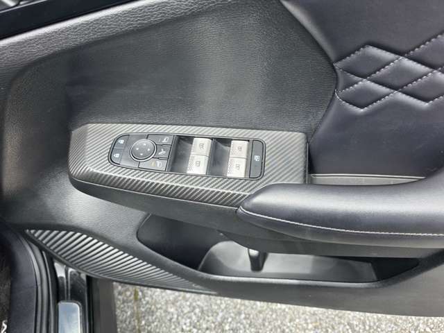 Mitsubishi Outlander PHEV 11