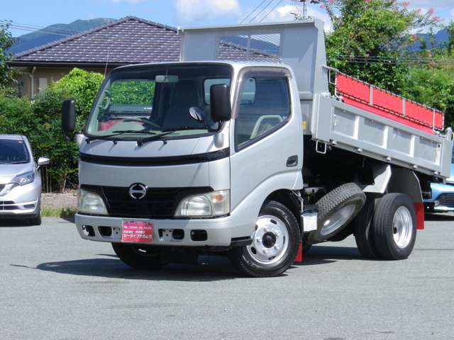Hino Dutro 2