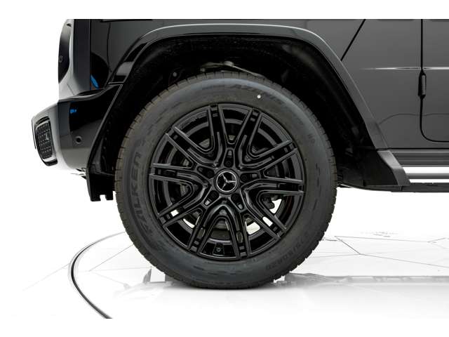 Mercedes-Benz G-Class 12