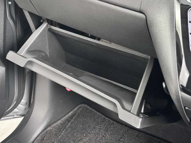 Mitsubishi eK X 11
