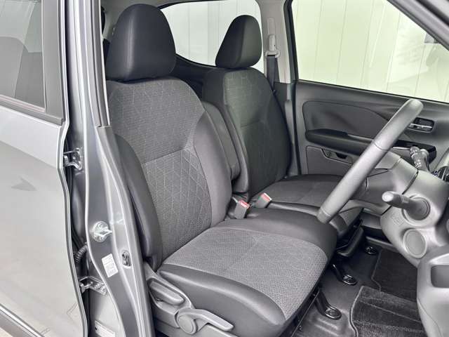Mitsubishi eK X 4