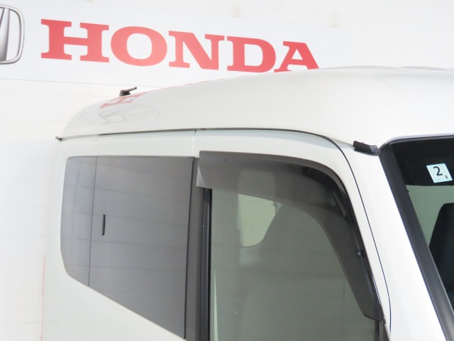 Honda N-VAN 9
