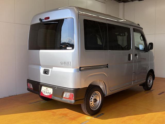 Daihatsu Hijet Cargo 8