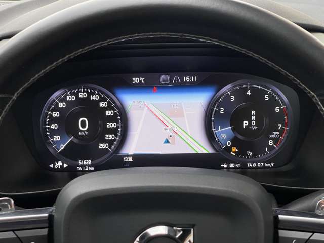 Volvo XC40 11