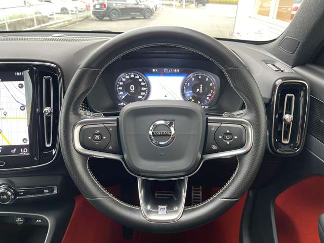 Volvo XC40 6