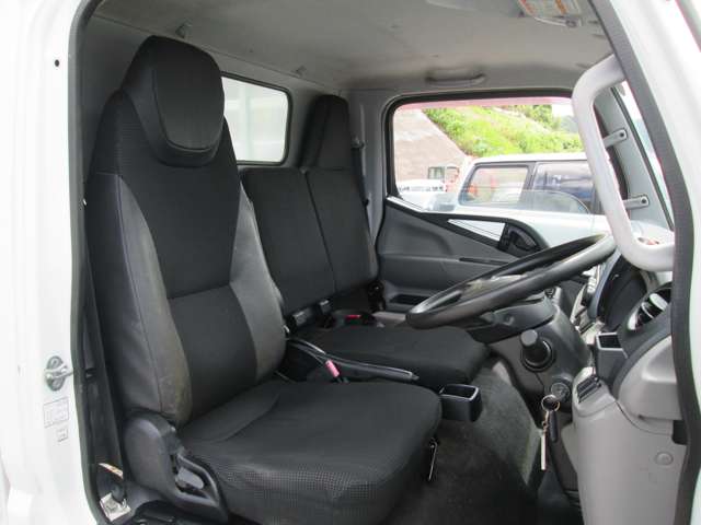 Mitsubishi Fuso Canter 11