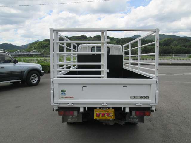 Mitsubishi Fuso Canter 6