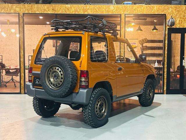 Mitsubishi Pajero Mini 3